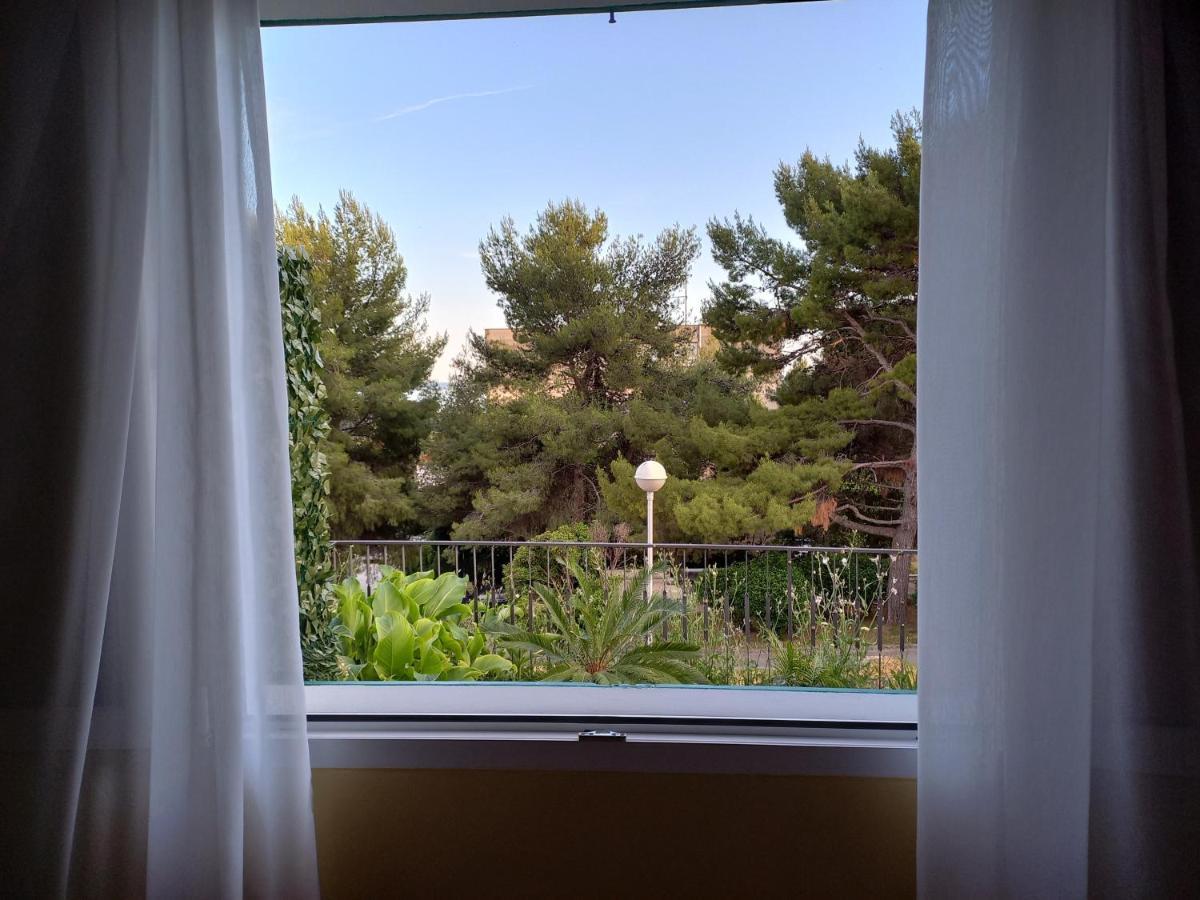 Unique Residence With Garden And Sea View スプリト エクステリア 写真